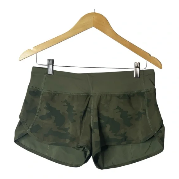 Lululemon Speed Shorts Savasana Camo Fatigue Green, Size 8 - Picture 1 of 4